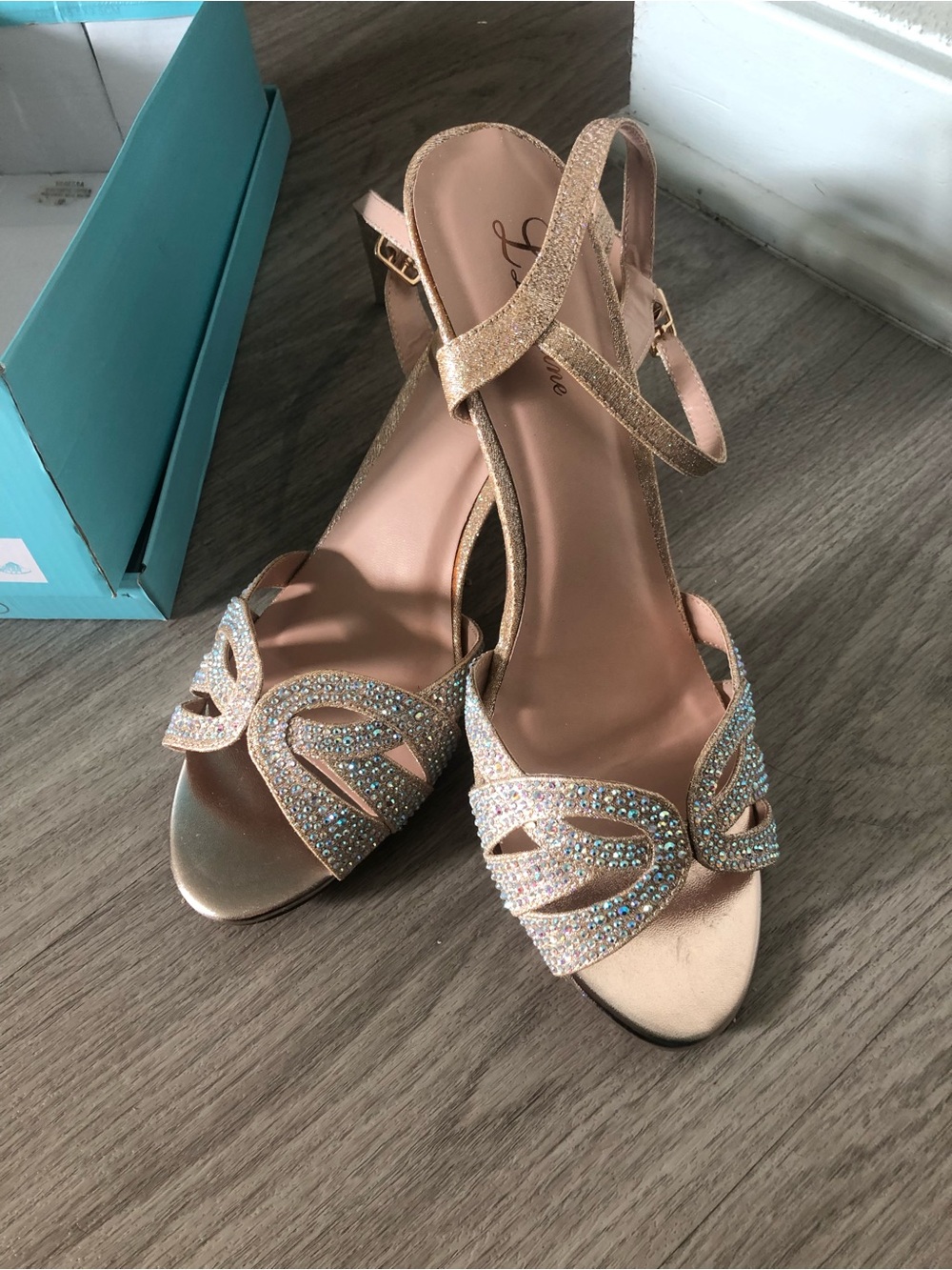 L. Lorraine heels